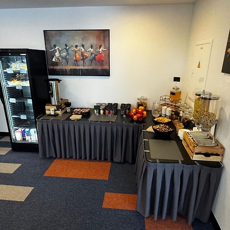Kepler Club Riga Airport Hotel - Landside Public Area Ieki Екстер'єр фото